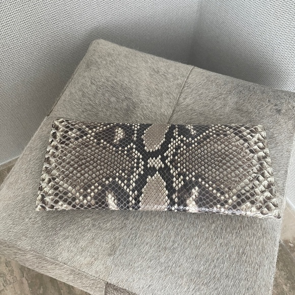 PHYTON SNAKE SKIN CLUTCH - WITH CHAIN AND BELT - Picture 4 of 14